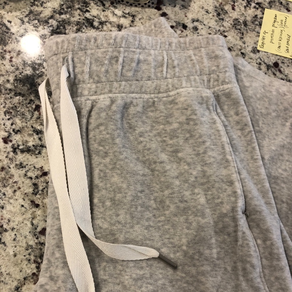 Lululemon - light grey - velour - great condition!